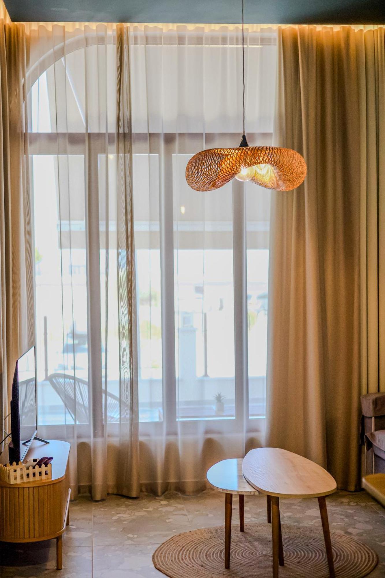 Take Me Here With A Sea View By Salt Apartments Volos Bagian luar foto